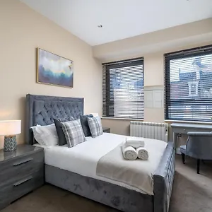 Spacious 2 Bedroom - Sleeps 6 Brighton